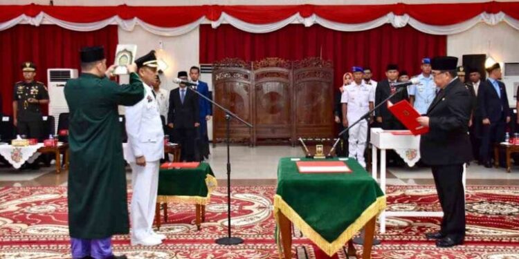 Gubernur Riau Brigjen TNI (Purn) H. Edi Natar Nasution Lantik PJ Bupati Kampar, Hambali, SH, MBA, MH,