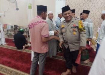 Personel Polresta Pekanbaru dan Polsek jajaran Polresta Pekanbaru melaksanakan kegiatan cooling system