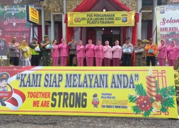 Kunjungan Ketua Bhayangkari Daerah Riau Bersama Rombongan ke Pos PAM Purna MTQ Ops Lilin Lancang Kuning 2023
