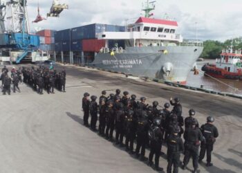 Polda Riau Beri Pengamanan Extra, 20 Kontainer Logistik Pemilu Sandar di Pelabuhan Pelindo Siak
