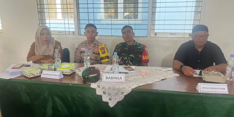 Bhabinkamtibmas Polsek Bukit Raya Hadiri Musrenbang Kelurahan Wonorejo Kecamatan Marpoyan Damai Kota Pekanbaru