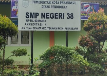 Alasan Hutang,” Pihak SMP Negeri 38 Pekanbaru Tahan Ijazah Siswanya,”