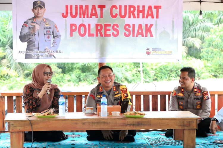 Kapolres Siak, AKBP Asep Sujarwadi SIK, MSi Laksanakan Kegiatan Jumat Curhat