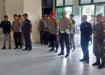Kapolres Kuansing Kunjungi Gedung Logistik PPK Kecamatan Gunung Toar
