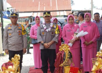 Silahturahmi di Polsek Kelayang dan Peranap, Kapolres Inhu Ajak Personel Jaga Institusi