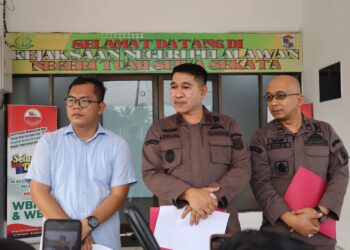 Tim Penyidik Pidsus Kejaksaan Negeri Pelalawan Tetapkan Tersangka Korupsi Pungli PTSL