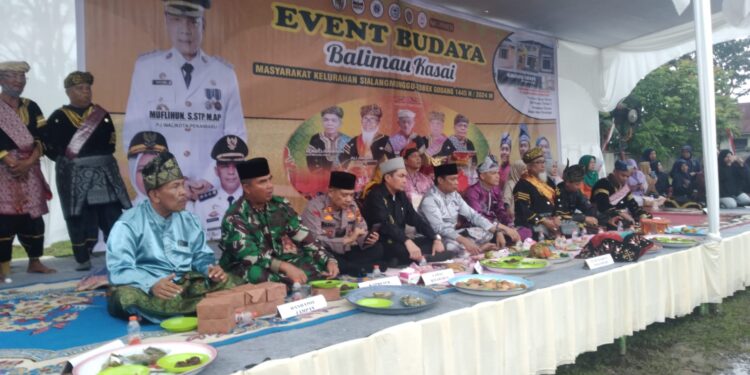 Even Budaya Balimau Kasai Masyarakat Kelurahan Sialang Munggu Tobek Godang 1445 H/2024 M Meriah