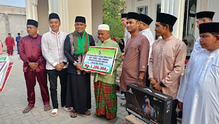 Safari Ramadan Bupati Pelalawan H Zukri, SE Kunjungi Jama’ah Mesjid Padang Luas