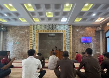 Tausiah Qobla Dzuhur Disampaikan Usytad KIAI Haji Dr Zulhendri Rais, LC., MA