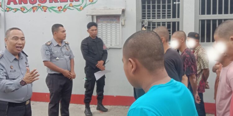 Kasi Binadik dan Jajaran Berikan Informasi Terkait Pembinaan Kepada Tahanan Mapenaling