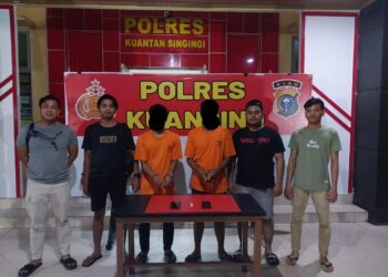 Tim Mata Elang Sat Res Narkoba Polres Kuansing Berhasil Mengungkap Kasus Tindak Pidana Narkotika Jenis Daun Ganja Kering