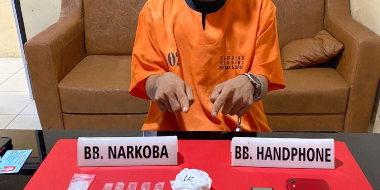 Satres Narkoba Polres Kampar Sikat Pengedar Narkoba di Desa Koto Tuo