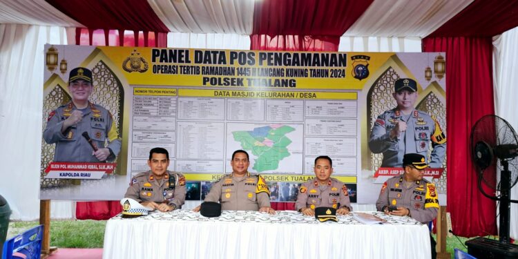 Pamatwil Polda Riau dan Pju Polres Siak Cek Pos Pengamanan Ramadhan di Perawang
