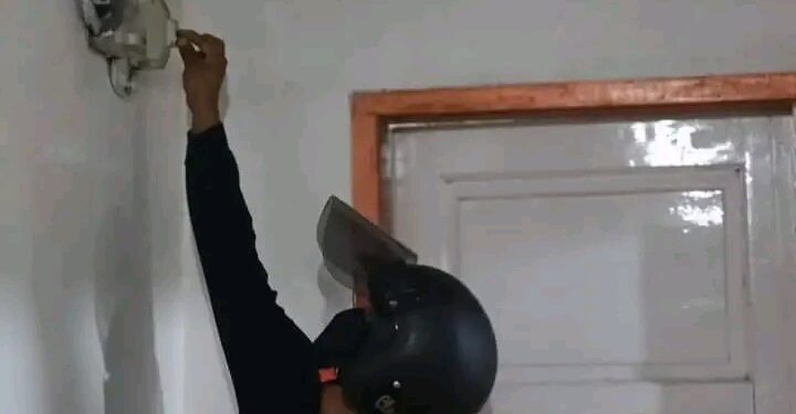 Waspada Modus Balekan Sekring Atau NCB Meteran Listtik Modus Maling Terbaru