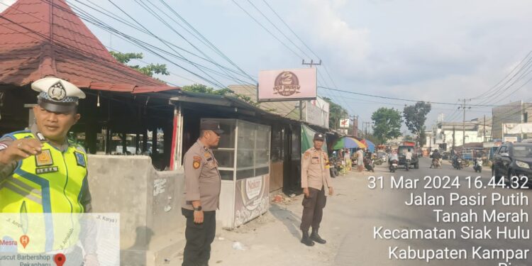 Jadikan Ramadhan 1445 H Tambah Aman, Polsek Siak Hulu Lakukan Pengamanan Tertib Ramadhan LK 2024