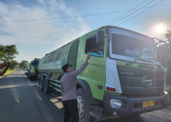 Begini Kegiatan Kapolsek Kampar Kiri Hilir Jelang Berbuka Puasa