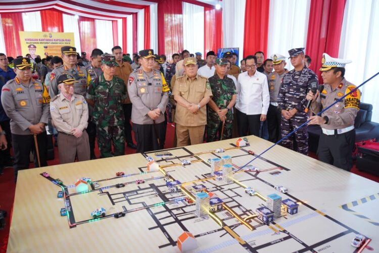 Tinjau Pos Pam Ketupat 2024, Kapolda Riau : Jadikan Polsek Jajaran Sabagai Tempat Penitipan Kendaraan