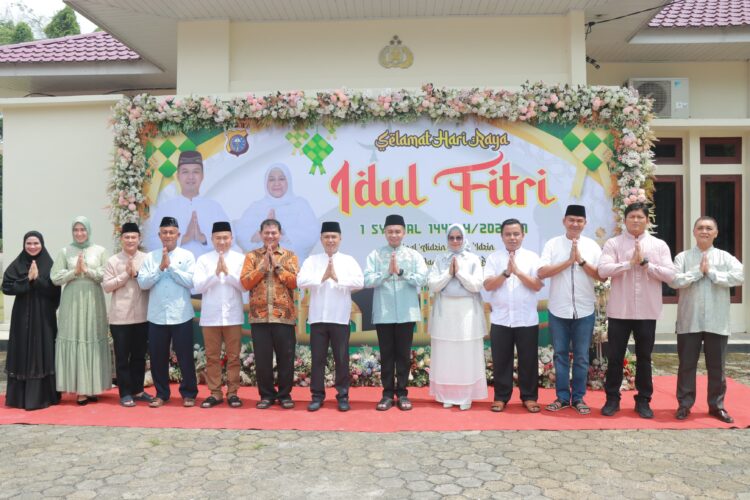 Kapolres Kampar Halal Bihalal Beserta Personil Jajarannya