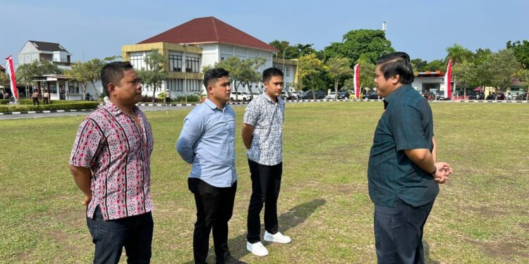 Subsatgas Gakkum Ops Ketupat LK 2024 Kompol Indra Berkoordinasi Dengan SPKT Terkait Terbitnya Laporan Polisi