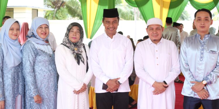 Lebaran Idul Fitri Pertama, Plh Sekda Kampar Open House di Rumah Dinas
