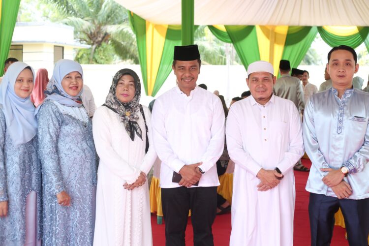 Lebaran Idul Fitri Pertama, Plh Sekda Kampar Open House di Rumah Dinas