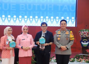 Dalam Rangka Hut ke 44, Yayasan Kemala Bhayangkari Cabang Riau Gelar Webinar Kesehatan Bersama dr Boyke
