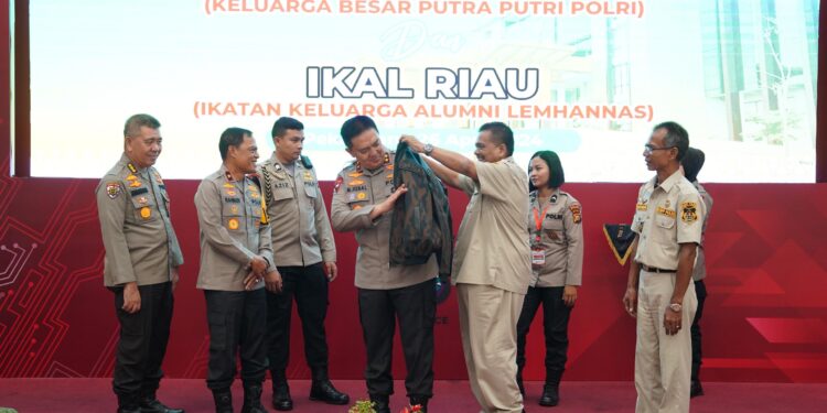 Kapolda Riau Gelar Halal Bi Halal Dengan KBPP Polri dan IKAL Riau