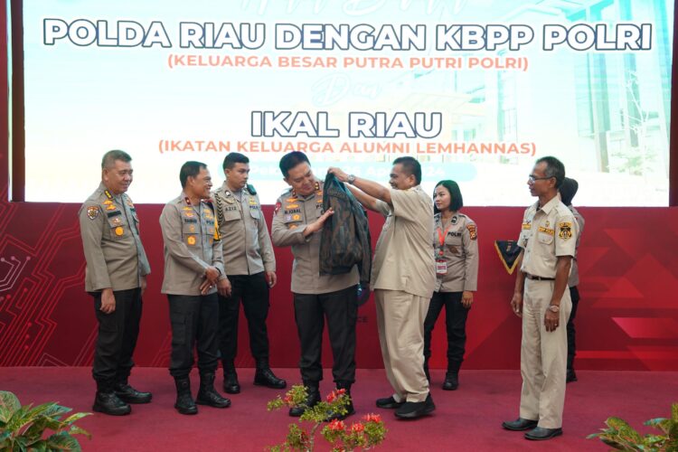 Kapolda Riau Gelar Halal Bi Halal Dengan KBPP Polri dan IKAL Riau