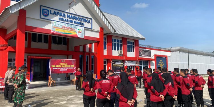 Tingkatkan Kedisiplinan, Lapas Narkotika Kelas IIB Rumbai Gelar Kegiatan Fisik, Mental dan Disiplin