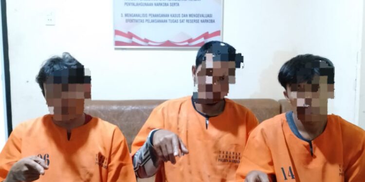 Terlibat Peredaran Sabu, Tiga Orang Pria Diringkus Polisi