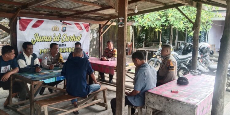 Giat Jumat Curhat Personil Polsek Rambah, Terima Keluh-kesah Masyarakat