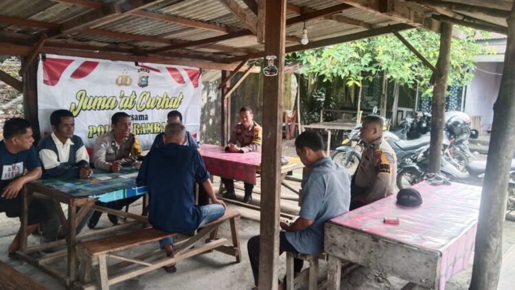 Giat Jumat Curhat Personil Polsek Rambah, Terima Keluh-kesah Masyarakat