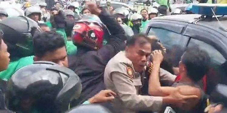 Bayar Parkir Rp 1.000, Pengemudi Ojol Dikeroyok Juru Parkir di Pekanbaru, Berujung Di Jeruji Besi