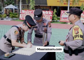 Kapolres Siak AKBP Asep Sujarwadi Pimpin Upacara Sertijab Kasat, Kapolsek Tualang dan Kasi Propam