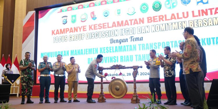 Ditlantas Polda Riau Gelar Kampanye keselamatan dan FGD Bersama Pengusaha Angkutan Umum