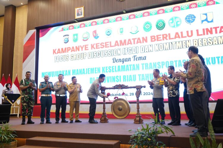 Ditlantas Polda Riau Gelar Kampanye keselamatan dan FGD Bersama Pengusaha Angkutan Umum