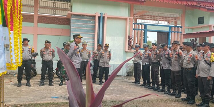 Polres Kuansing Gelar Apel Pengamanan Hari Ketiga Pacu Jalur Kecamatan Gunung Toar Tahun 2024