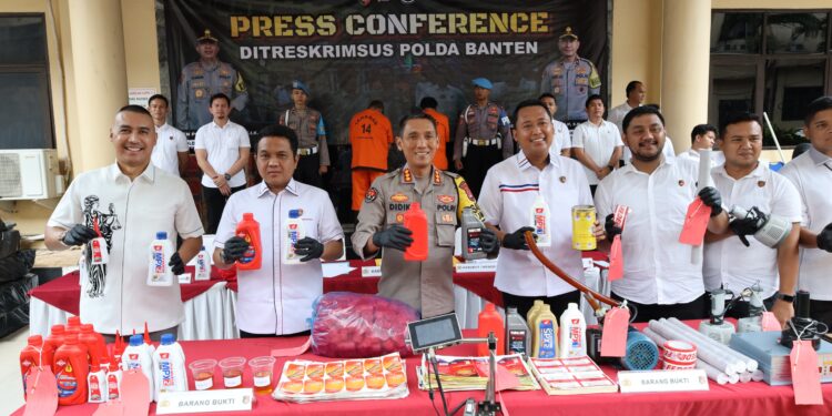 Ditreskrimsus Polda Banten Ungkap Kasus Oli Palsu