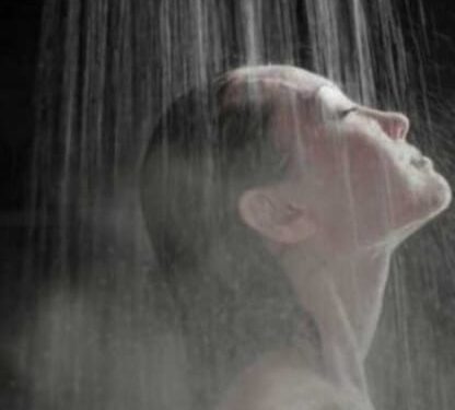 Bahayanya Mandi Setelah Maghrib dan Manfaat Mandi Sebelum Subuh