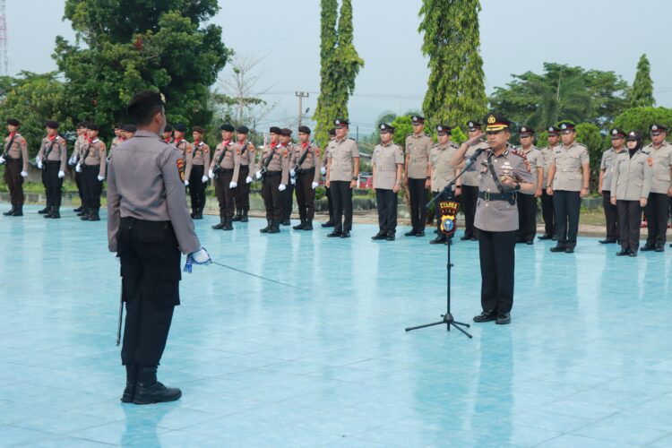 Polres Kampar Gelar Upacara Ziarah dan Tabur Bunga Dalam Rangka Hari Bhayangkara Ke-78