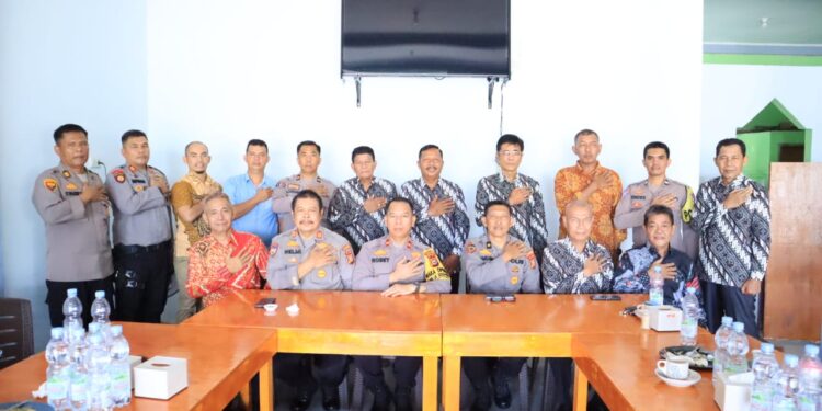 Polres Kuansing Gelar Jum’at Curhat Bersama Purnawirawan Polri di Kabupaten Kuansing
