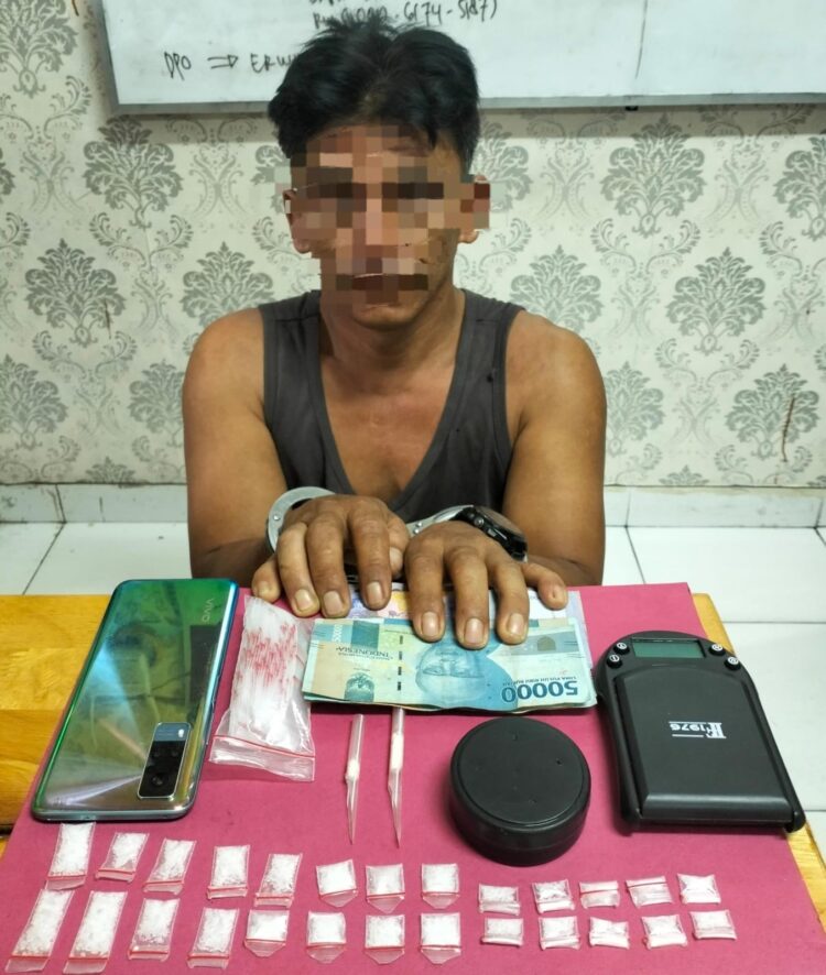 Tim Opsnal Satres Narkoba Polres Siak Tangkap Pria Tindak Pidana Narkoba