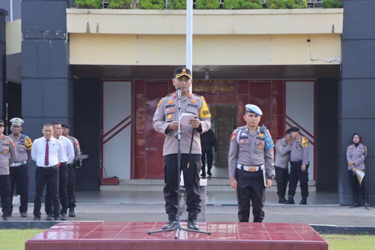 Kapolres Kuansing Pimpin Upacara Sertijab Kabag Ops, Kasat Intelkam, dan Kapolsek Hulu Kuantan
