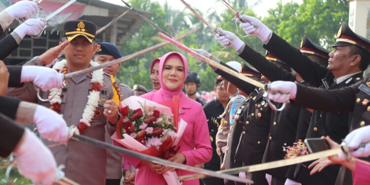 farewell Parade Pisah Sambut Pejabat lama AKBP Suwinto, SH. S.Ik kepada AKBP Afrizal Asri. SIK yang Baru