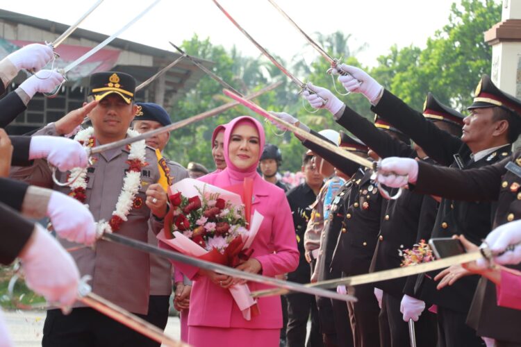 farewell Parade Pisah Sambut Pejabat lama AKBP Suwinto, SH. S.Ik kepada AKBP Afrizal Asri. SIK yang Baru