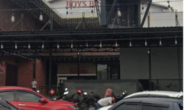 Pengunjung Kelab Malam Boy Bistro Pub dan Karoke di Riau Tewas di Keroyok OTK