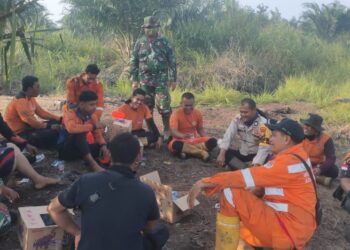 Satgas Karhutla Siak Hulu memasuki hari ke 5 Berjibaku Padamkan dan Pendinginan kebakaran Lahan di Pangkalan Baru