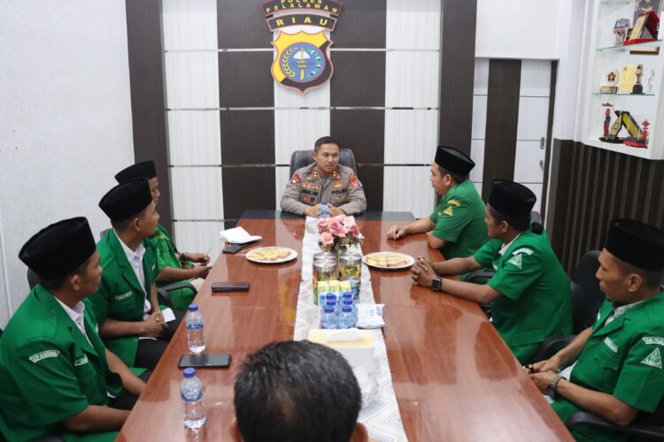AKBP Aprizal Asri, SIK Bersama Pengurus Pimpinan Cabang Gerakan Pemuda ANSOR Kabupaten Pelalawan Jalin Silaturahmi dan Cooling System