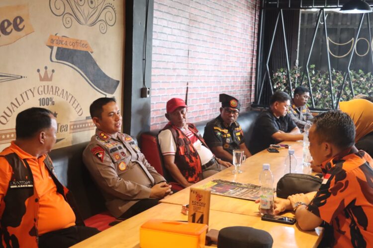 Ciptakan Cooling System jelang Pemilu Kada 2024 Kapolres Pelalawan lakukan Silaturahmi kepada Pengurus Ormas dan OKP Kabupaten Pelalawan.