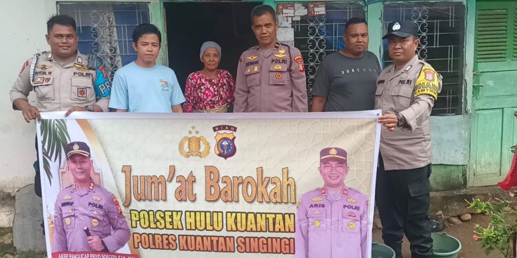 Polres Kuansing Bersama Polsek Jajaran Gelar Jumat Curhat dan Jumat Barokah
